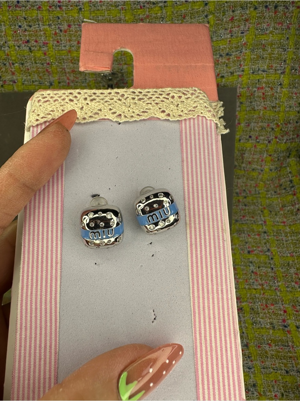 A great Blue Accent Stud Earrings
